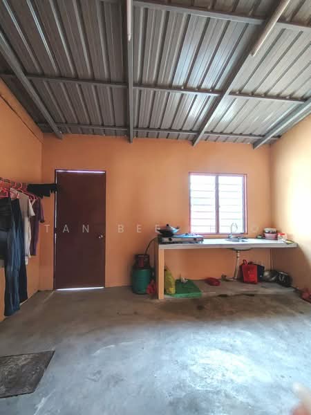 2-storey Terraced House for Sale in Bandar Kinrara Seksyen 1 (Bandar Kinrara) - Tan Bee Choo - Kitchen - PropertyGuru.com.my