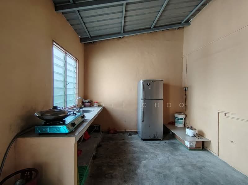 2-storey Terraced House for Sale in Bandar Kinrara Seksyen 1 (Bandar Kinrara) - Tan Bee Choo - Kitchen - PropertyGuru.com.my