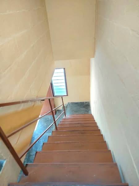 2-storey Terraced House for Sale in Bandar Kinrara Seksyen 1 (Bandar Kinrara) - Tan Bee Choo - Corridor - PropertyGuru.com.my