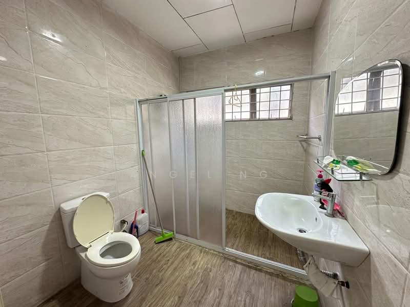 Rumah Banglo untuk Dijual di Taman Taynton View (Cheras) - Angel Ng - Bathroom - PropertyGuru.com.my