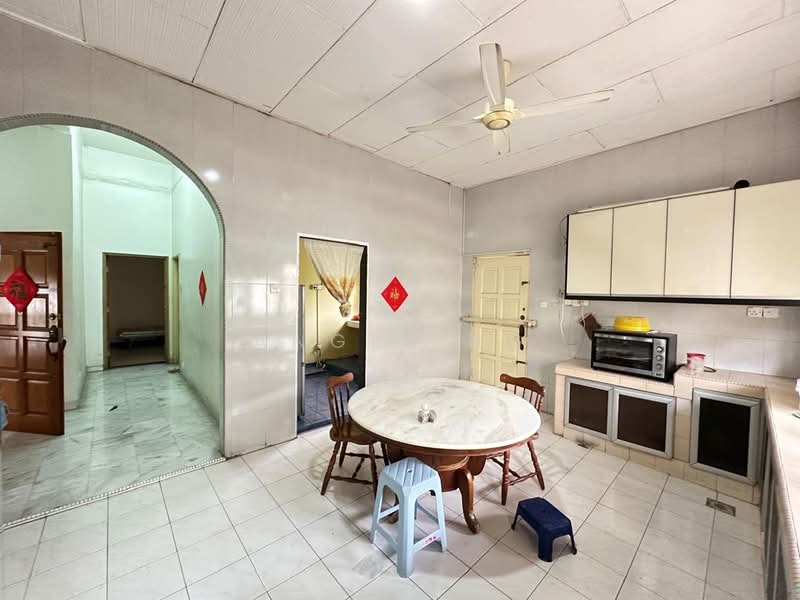 Rumah Banglo untuk Dijual di Taman Taynton View (Cheras) - Angel Ng - Kitchen - PropertyGuru.com.my
