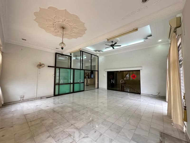 Rumah Banglo untuk Dijual di Taman Taynton View (Cheras) - Angel Ng - Living Room - PropertyGuru.com.my