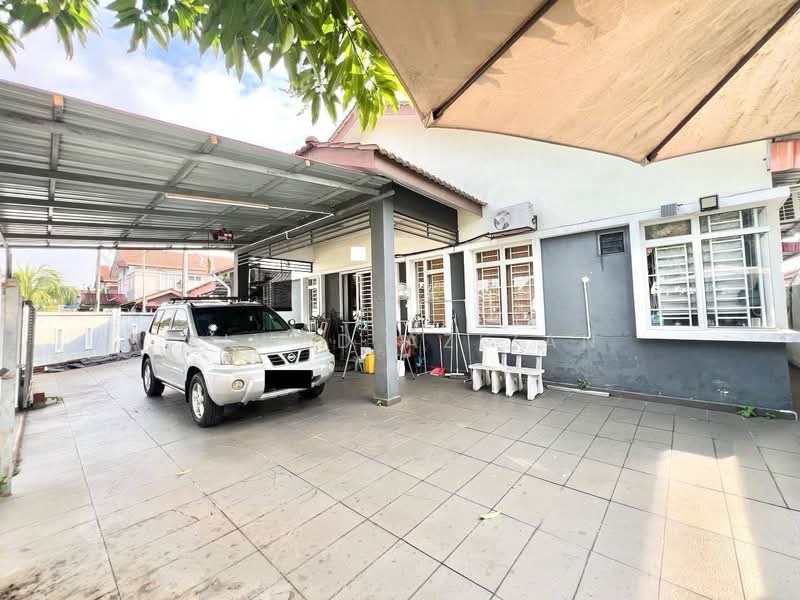 1-storey Terraced House for Sale in Taman Dato' Hormat (Telok Panglima Garang) - Ajwad Azizan - PropertyGuru.com.my
