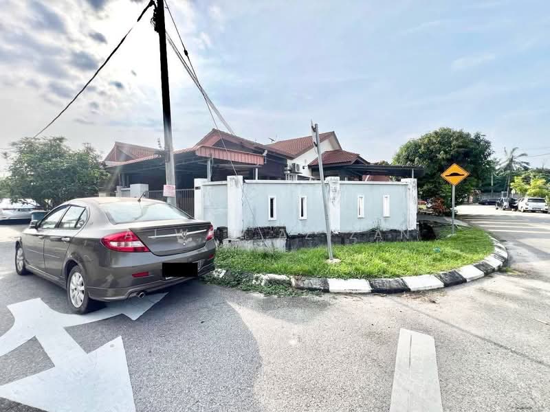 1-storey Terraced House for Sale in Taman Dato' Hormat (Telok Panglima Garang) - Ajwad Azizan - PropertyGuru.com.my