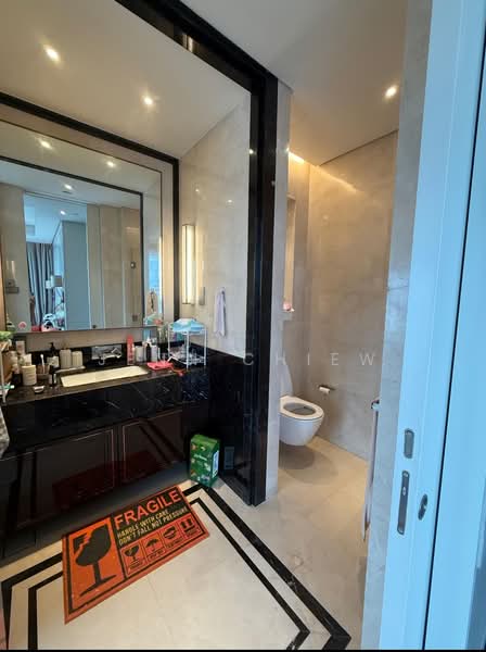 Service Residence for Sale at Pavilion Suites - Jenn Chiew - Bathroom - PropertyGuru.com.my
