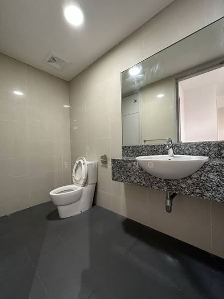 Kondominium untuk Disewa di The Westside One - Echo Ng - Bathroom - PropertyGuru.com.my