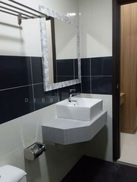 Service Residence for Rent at D'Inspire Residence (Inspira Bestari) - Debbie Chin - Bathroom - PropertyGuru.com.my