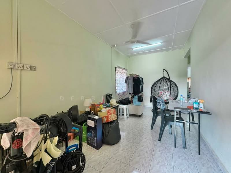 1-storey Terraced House for Sale in Kota Masai (Pasir Gudang) - Debbie Chin - Living Room - PropertyGuru.com.my