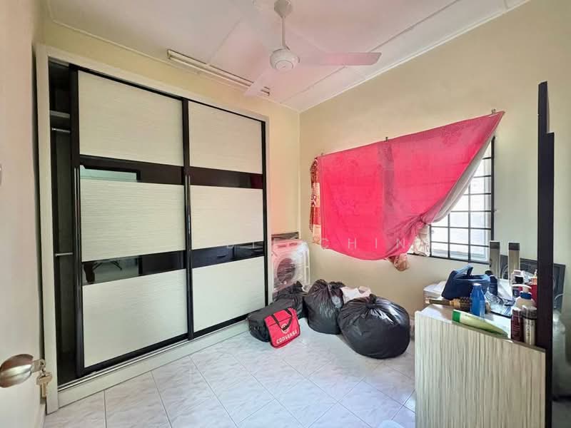 1-storey Terraced House for Sale in Kota Masai (Pasir Gudang) - Debbie Chin - Bedroom - PropertyGuru.com.my