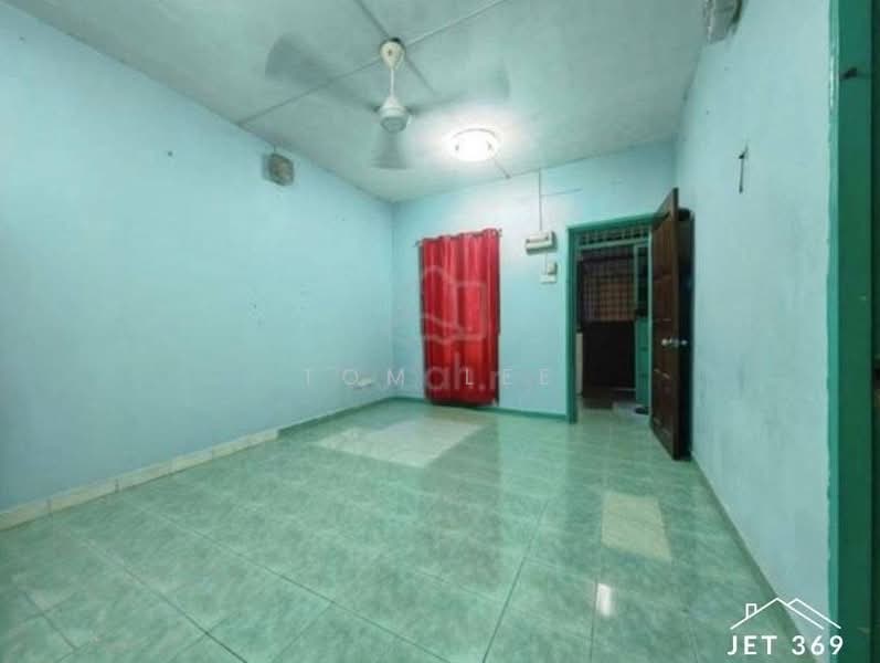 Flat for Sale at Bandar Bukit Tinggi 2 - Tom Lee - PropertyGuru.com.my