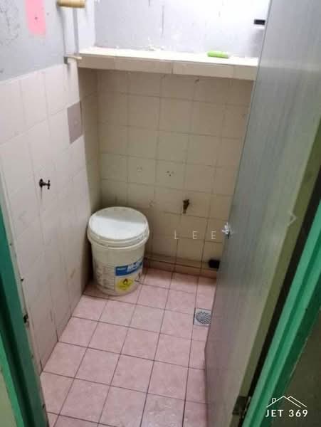 Flat for Sale at Bandar Bukit Tinggi 2 - Tom Lee - PropertyGuru.com.my