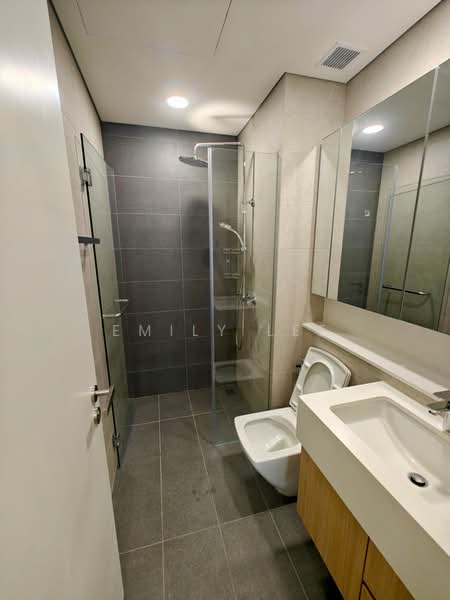 Servis Apartment untuk Disewa di TRX Residences - Emily Lee - Bathroom - PropertyGuru.com.my