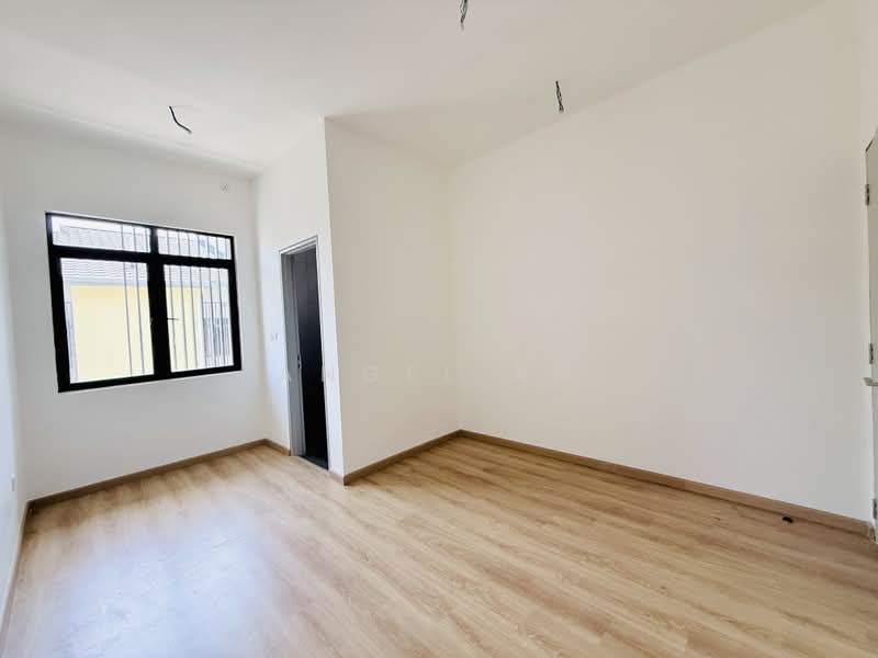 Rumah Teres 2 Tingkat untuk Dijual di Bandar Tun Hussein Onn (Cheras) - Angel Ng - Interior - PropertyGuru.com.my