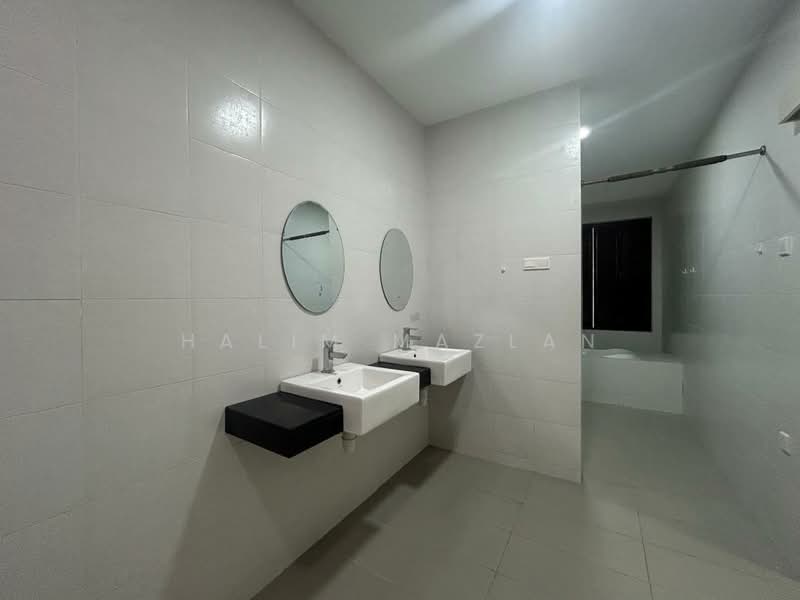Condominium for Sale at Serin Residency - Halim Mazlan - Bathroom - PropertyGuru.com.my