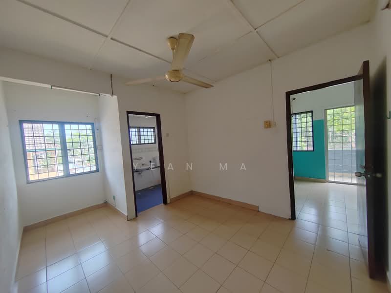 Rumah Teres 2 Tingkat untuk Disewa di Bandar Country Homes (Rawang) - Yean Ma - Interior - PropertyGuru.com.my
