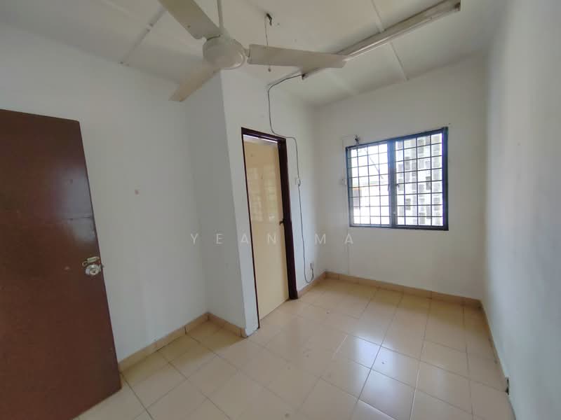 Rumah Teres 2 Tingkat untuk Disewa di Bandar Country Homes (Rawang) - Yean Ma - Interior - PropertyGuru.com.my