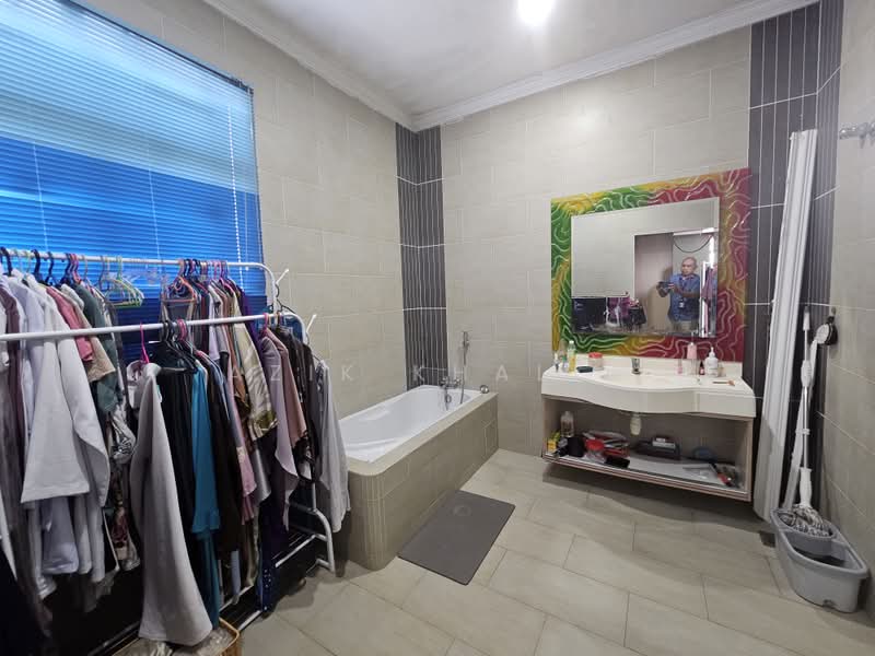Rumah Banglo untuk Dijual di Subang Bestari (Shah Alam) - Azik Khalid - PropertyGuru.com.my