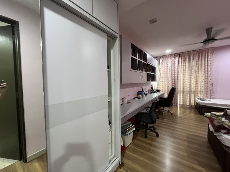 3-storey Terraced House for Sale in Seksyen 11 (Kota Damansara) - Esther Lim - Study - PropertyGuru.com.my