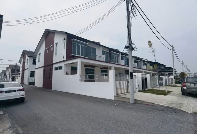 2-storey Terraced House for Sale in Taman Kundang Jaya (Rawang) - Allen . - Exterior - PropertyGuru.com.my