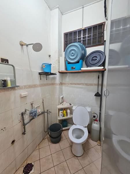 Rumah Berkembar untuk Dijual di Ulu Tiram (Johor) - Hidayah . - Bathroom - PropertyGuru.com.my