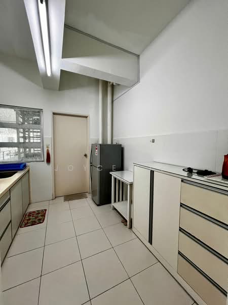 Apartment for Rent at Idaman Iris - JOYCE LIM - Kitchen - PropertyGuru.com.my