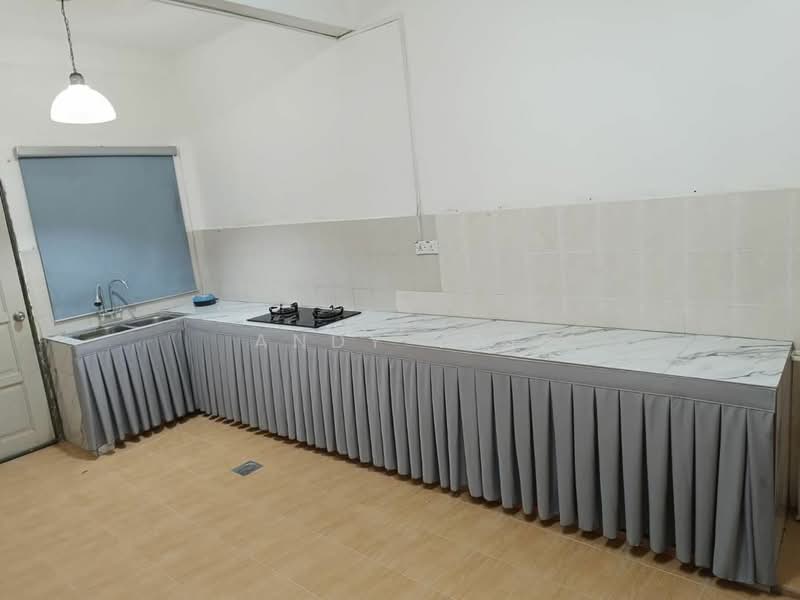 2-storey Terraced House for Sale in Bandar Tasik Puteri (Rawang) - Andy Yap - Kitchen - PropertyGuru.com.my