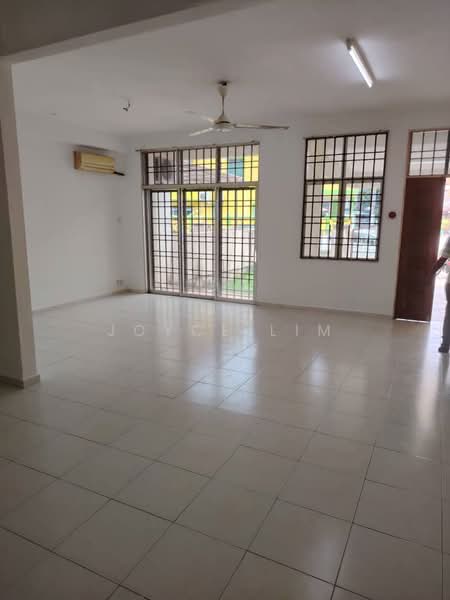2-storey Terraced House for Rent in Batu Maung (Penang) - JOYCE LIM - Living Room - PropertyGuru.com.my