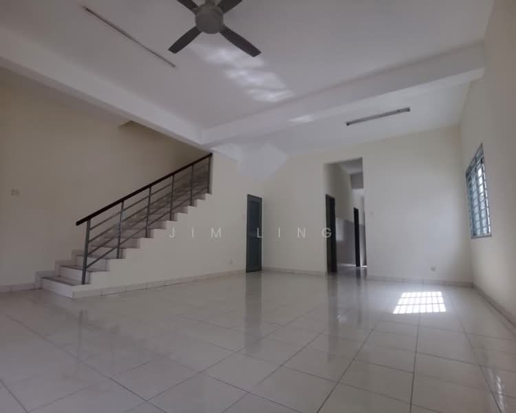 Rumah Teres untuk Dijual di Bandar Puteri Klang (Klang) - Jim Ling - Living Room - PropertyGuru.com.my