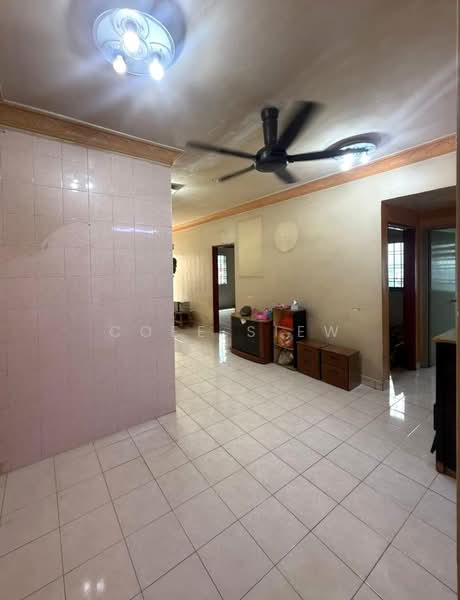 Apartment for Sale at Sri Gotong Apartment - Coee Siew - Living Room - PropertyGuru.com.my