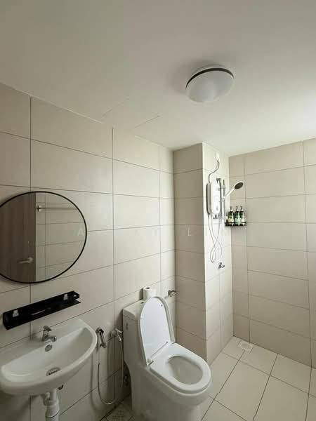 Servis Apartment untuk Disewa di Vista Tiara (MBW Bay) - Alexy Lim - Bathroom - PropertyGuru.com.my
