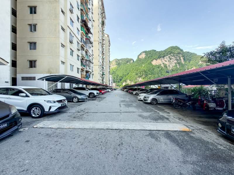Condominium for Sale at Pangsapuri Saujana Gombak - Ashraf Azwan - Exterior - PropertyGuru.com.my