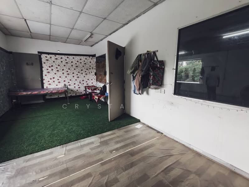 Factory for Rent in Taman Tan Sri Yaacob (Johor Bahru) - Crystal Tan - Bedroom - PropertyGuru.com.my