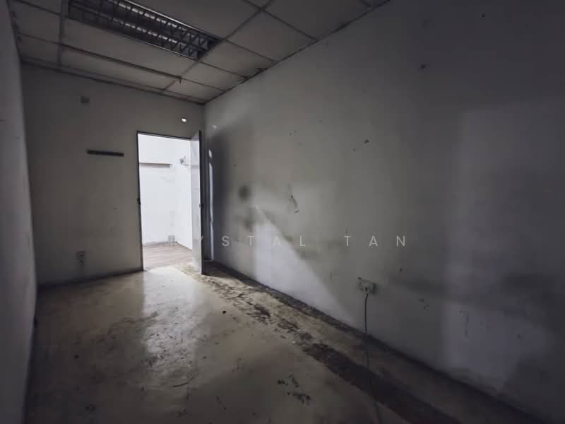 Factory for Rent in Taman Tan Sri Yaacob (Johor Bahru) - Crystal Tan - Interior - PropertyGuru.com.my