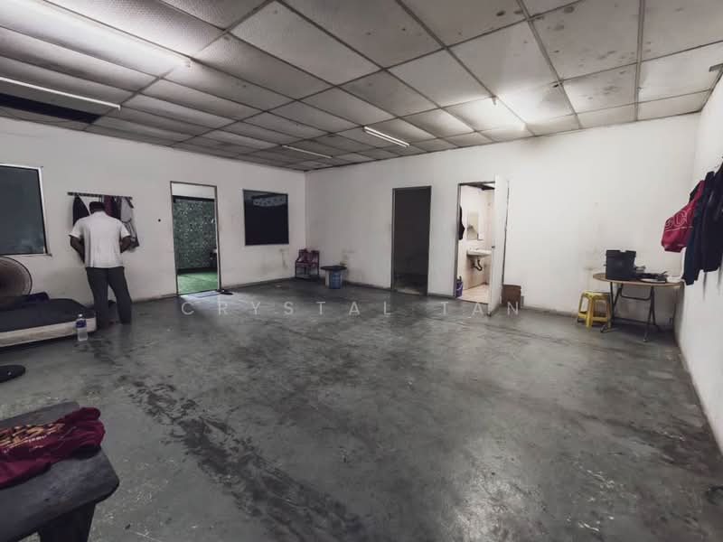 Factory for Rent in Taman Tan Sri Yaacob (Johor Bahru) - Crystal Tan - Interior - PropertyGuru.com.my