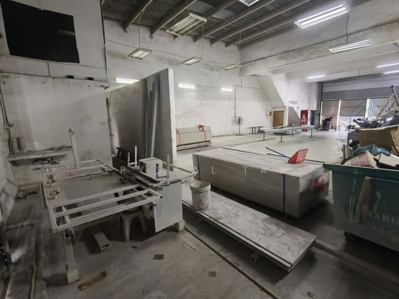 Factory for Rent in Taman Tan Sri Yaacob (Johor Bahru) - Crystal Tan - Interior - PropertyGuru.com.my