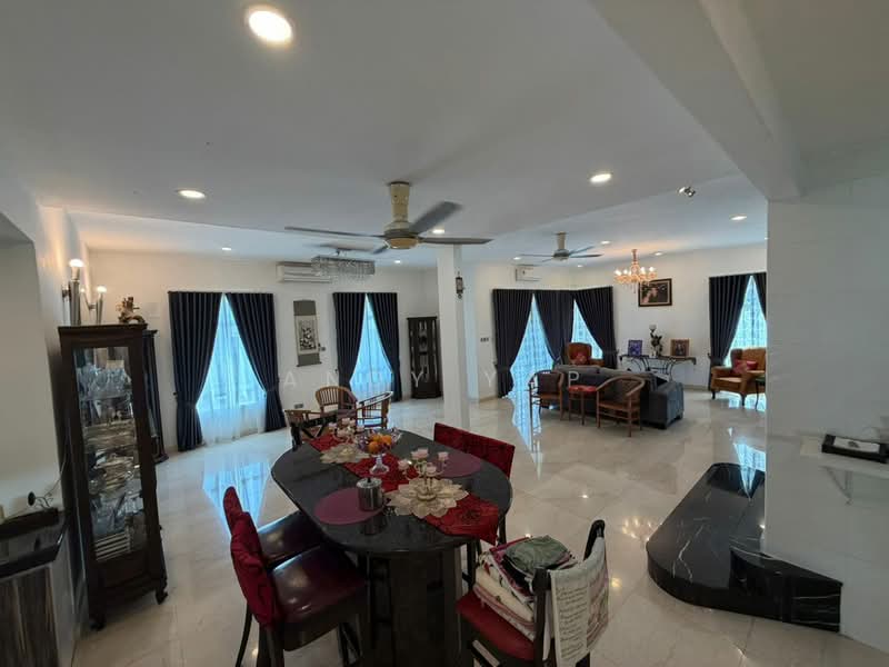 Bungalow for Sale in Kota Emerald (Rawang) - Andy Yap - Living Room - PropertyGuru.com.my