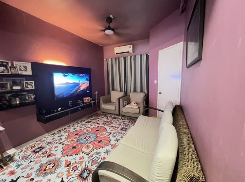 Rumah Teres 2 Tingkat untuk Dijual di Seri Utama Damansara (Kota Damansara) - Esther Lim - Living Room - PropertyGuru.com.my
