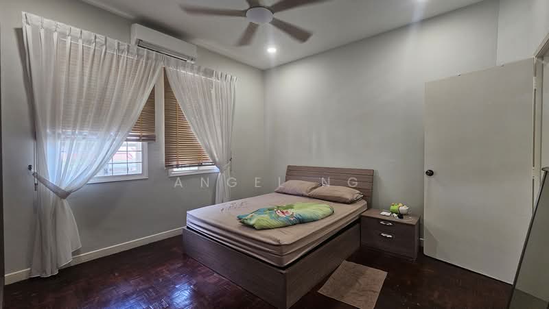 2-storey Terraced House for Sale in Seri Kembangan (Selangor) - Angel Ng - Bedroom - PropertyGuru.com.my