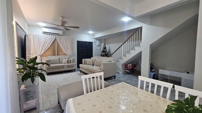 2-storey Terraced House for Sale in Seri Kembangan (Selangor) - Angel Ng - PropertyGuru.com.my
