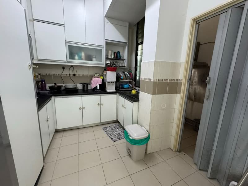 Pangsapuri untuk Dijual di Kasturi Idaman - Kelvin Pook - Kitchen - PropertyGuru.com.my