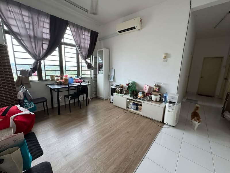 Pangsapuri untuk Dijual di Kasturi Idaman - Kelvin Pook - Living Room - PropertyGuru.com.my