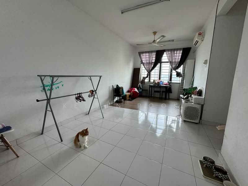 Pangsapuri untuk Dijual di Kasturi Idaman - Kelvin Pook - Living Room - PropertyGuru.com.my