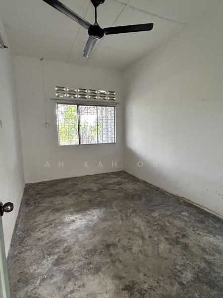1-storey Terraced House for Sale in Taman Taiping Utara (Kamunting) - Ah Kah Ong - PropertyGuru.com.my