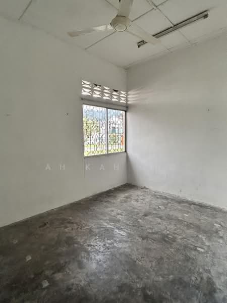 1-storey Terraced House for Sale in Taman Taiping Utara (Kamunting) - Ah Kah Ong - PropertyGuru.com.my