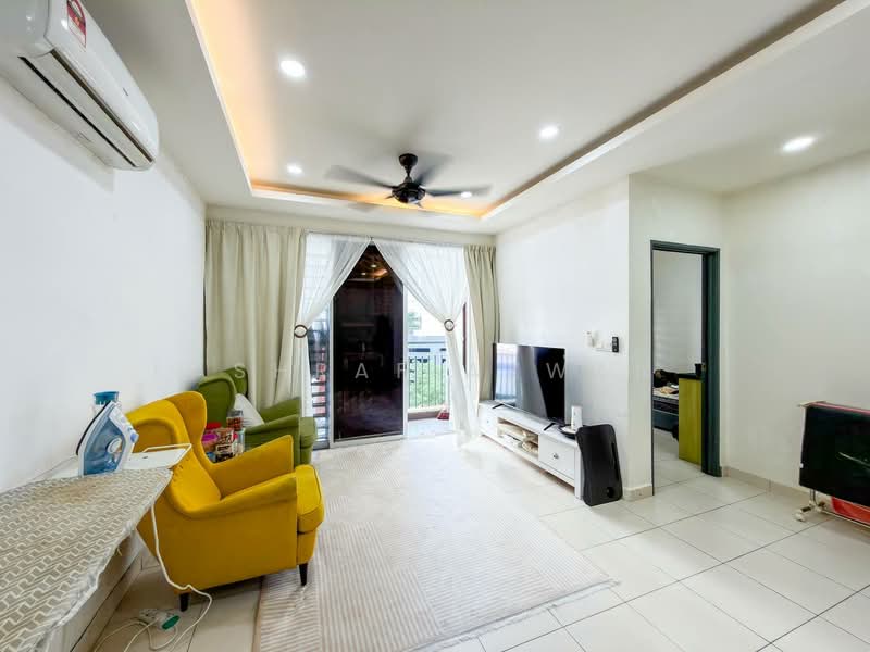 Pangsapuri untuk Dijual di Residensi Pandanmas - Ashraf Azwan - Living Room - PropertyGuru.com.my