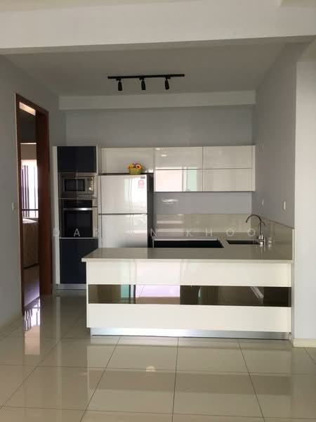 Condominium for Rent at LaCosta @ Sunway South Quay - Darren Khoo - Kitchen - PropertyGuru.com.my