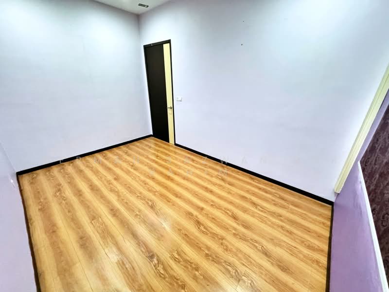 3-storey Terraced House for Sale in Taman Tropika 2 (Kajang) - Herman Sazwan Nor Rahim - Bedroom - PropertyGuru.com.my