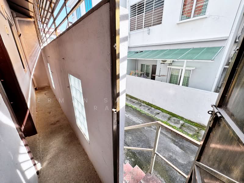 3-storey Terraced House for Sale in Taman Tropika 2 (Kajang) - Herman Sazwan Nor Rahim - Exterior - PropertyGuru.com.my