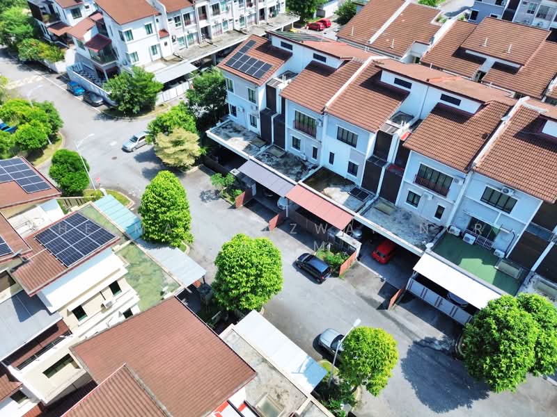 3-storey Terraced House for Sale in Taman Tropika 2 (Kajang) - Herman Sazwan Nor Rahim - Exterior - PropertyGuru.com.my