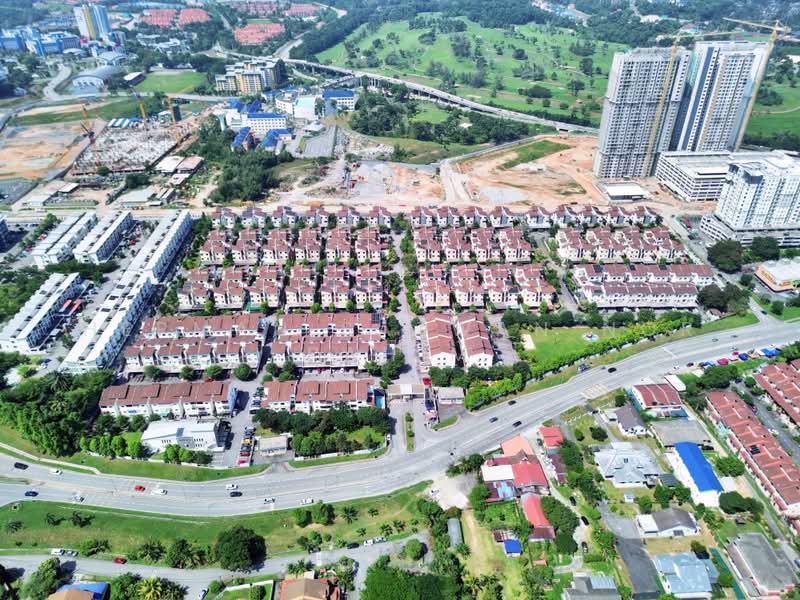 3-storey Terraced House for Sale in Taman Tropika 2 (Kajang) - Herman Sazwan Nor Rahim - Exterior - PropertyGuru.com.my